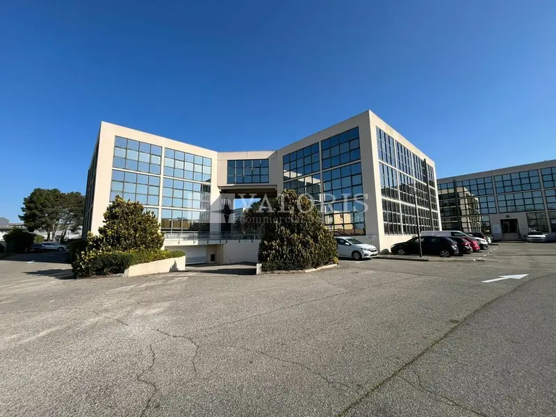 Bureau à louer - Aix-En-Provence (13100) - 359 m² - 2 991 €/mois