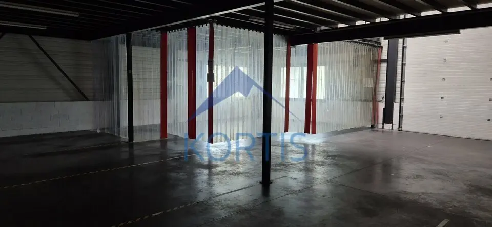 Entrepôt / Activité à louer - Vaulx-En-Velin (69120) - 570 m² - 5 125 €/mois