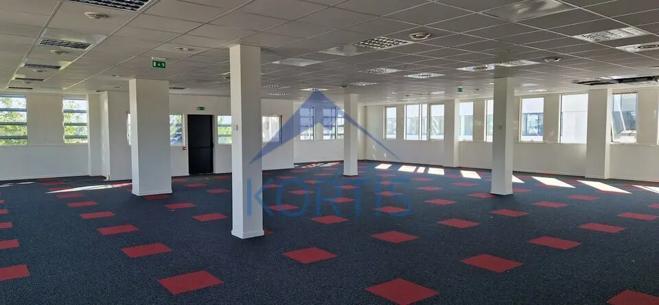 Bureau à vendre - Lyon 07 (69007) - 3645 m² - 10 573 110 €