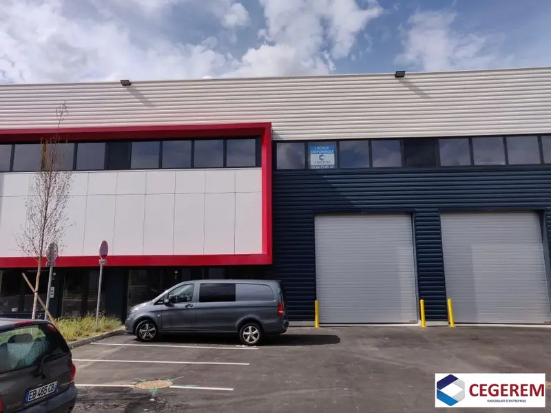 Entrepôt / Activité à louer - Chanteloup-En-Brie (77600) - 213 m² - 2 666 €/mois