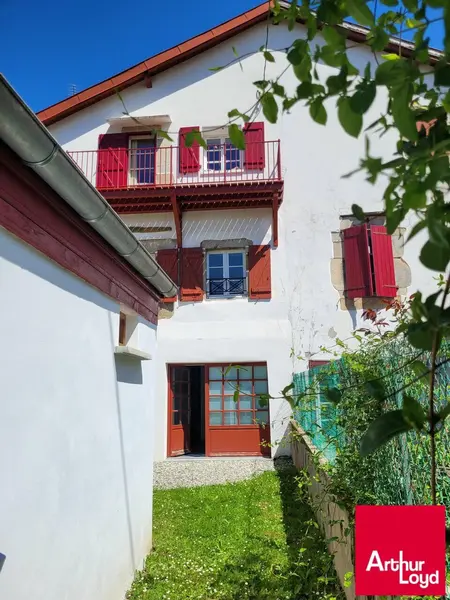 A SAISIR - MURS COMMERCIAUX RDC ET 1ER ETAGE divisibles