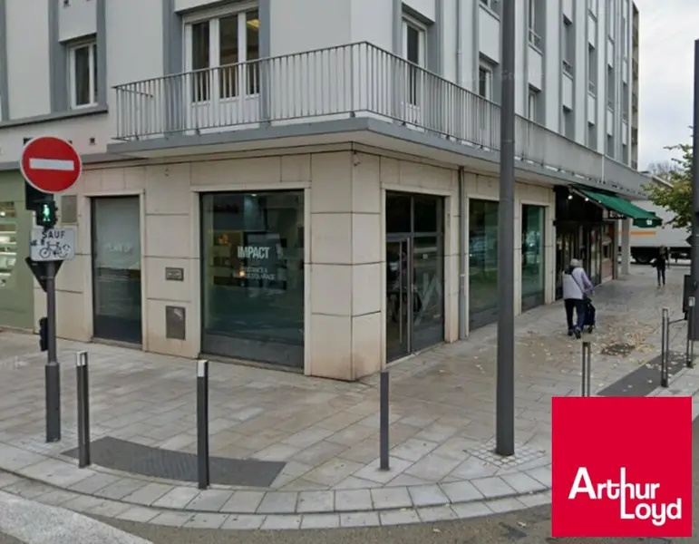 A LOUER LOCAL commercial ou professionnel 94 M² CENTRE VILLE BAYONNE