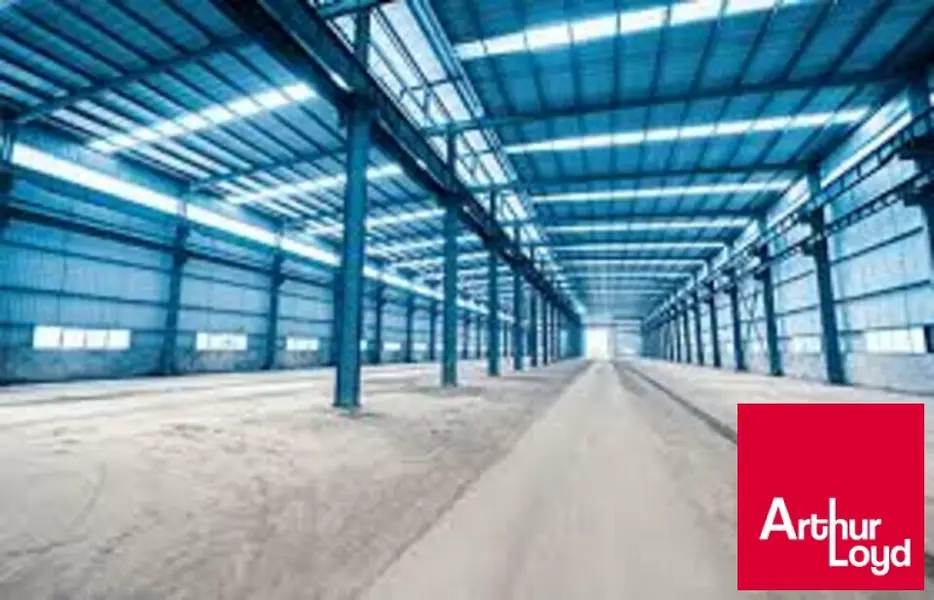 HENDAYE - Entrepôt de 2.000 m²