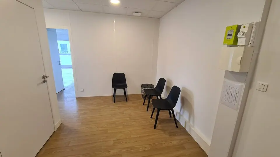 Bureau à louer - Saint-Jean-De-Luz (64500) - 15 m² - 590 €/mois