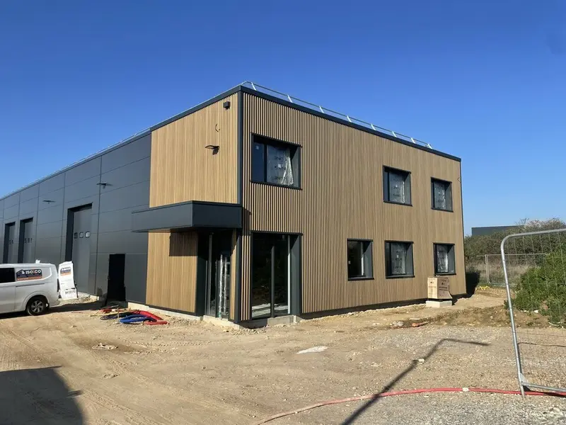 Entrepôt / Activité à louer - Colombelles (14460) - 515 m² - 3 750 €/mois