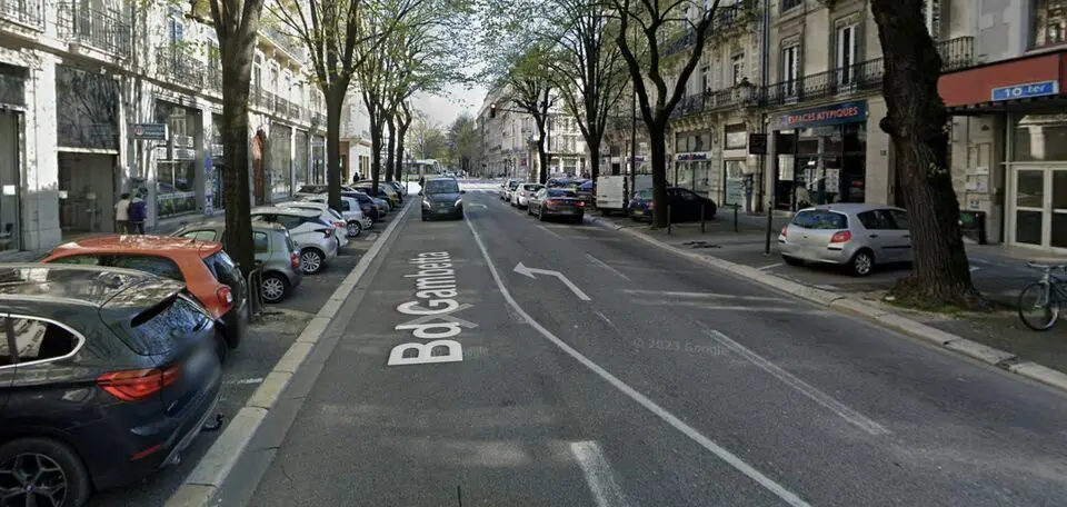 Local Commercial à vendre - Grenoble (38000) - 127 m² - 0 €