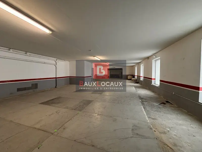 A vendre Locaux d'activité 245m² Courthézon