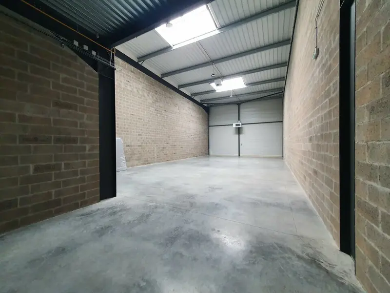 Entrepôt / Activité à vendre - Bondoufle (91070) - 270 m²