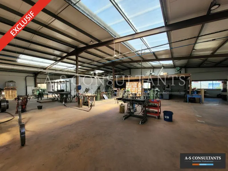 Entrepôt / Activité à vendre - Arzay (38260) - 81 m²