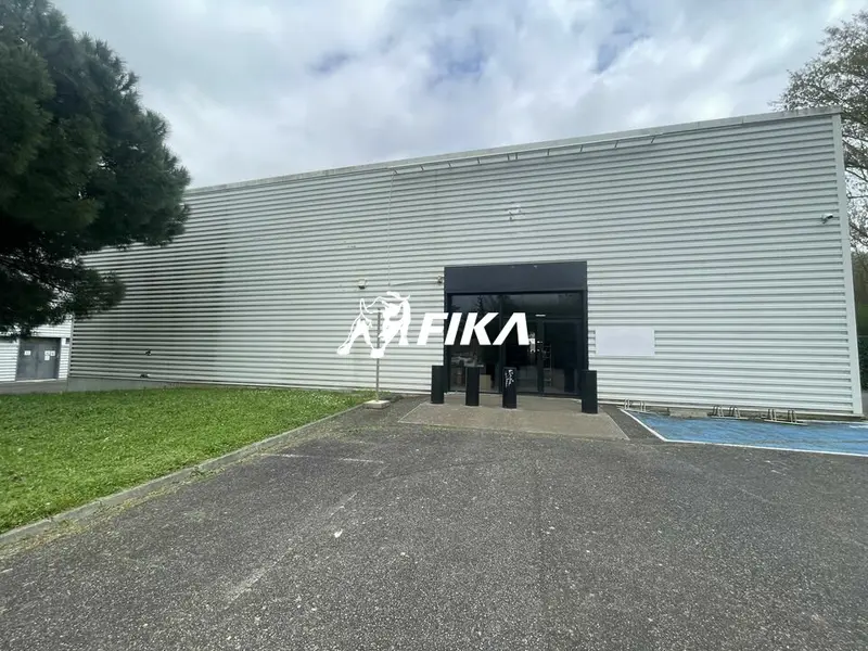 A LOUER LOCAL D'ACTIVITE 400 m² - (31400) TOULOUSE