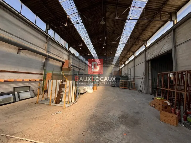 Entrepôt / Activité à vendre - Orange (84100) - 1350 m²