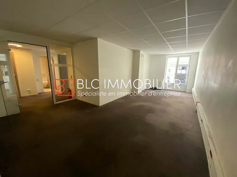 Bureau à louer - Marseille 02 (13002) - 55 m² - 1 100 €/mois