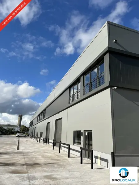 Entrepôt / Activité à louer - Les Pavillons-Sous-Bois (93320) - 257 m² - 2 57...