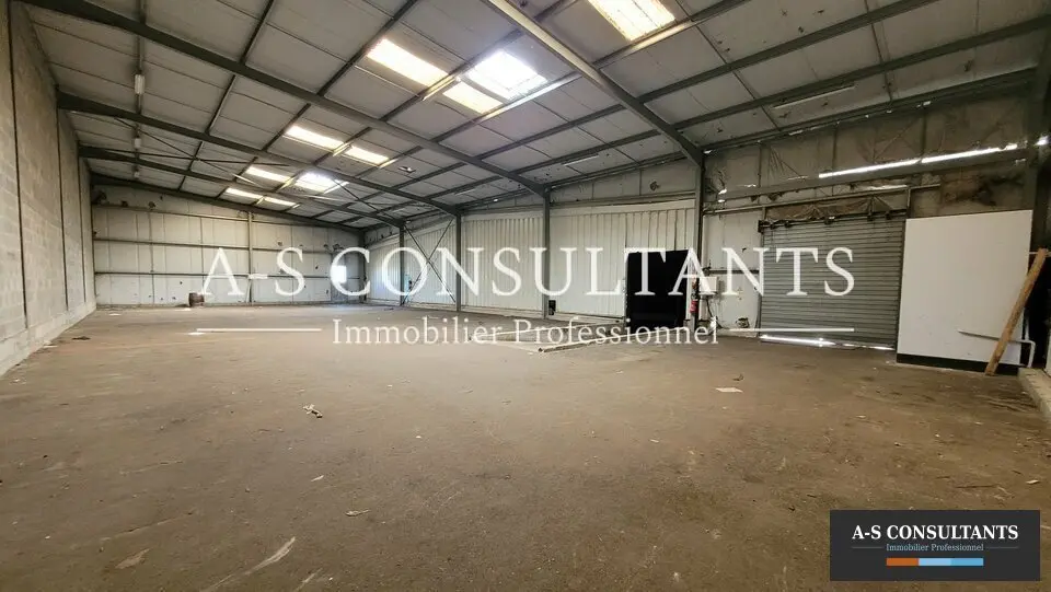 Entrepôt / Activité à louer - Sonnay (38150) - 915 m² - 5 000 €/mois