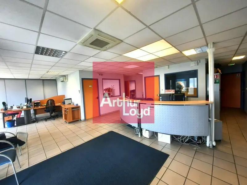 Bureau à louer - Clermont-Ferrand (63000) - 283 m² - 3 333 €/mois