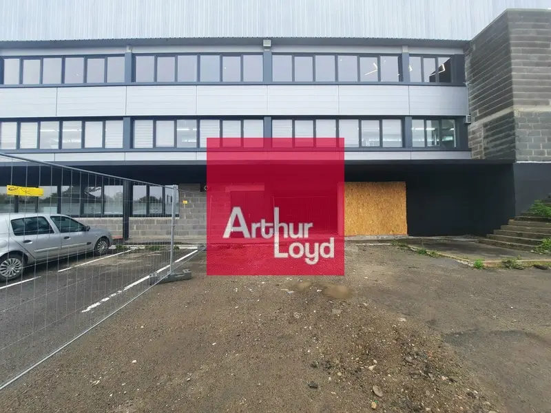 Entrepôt / Activité à louer - Lempdes (63370) - 349 m² - 1 745 €/mois