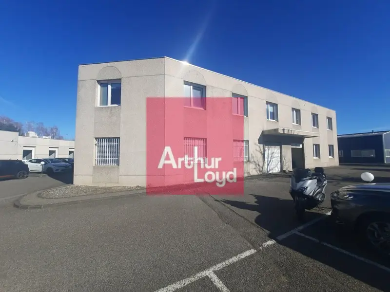 CLERMONT-FERRAND ZI BREZET A LOUER BUREAUX 76M² 