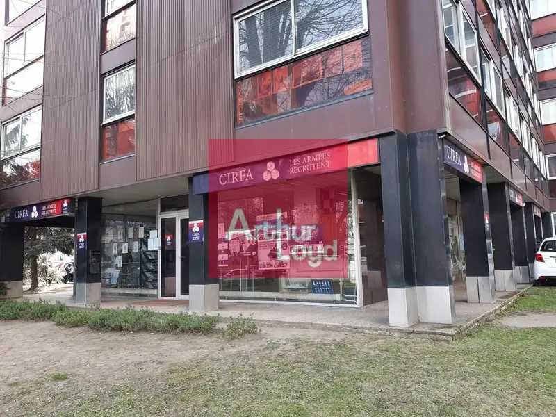 Bureau à louer - Clermont-Ferrand (63000) - 248 m² - 2 083 €/mois