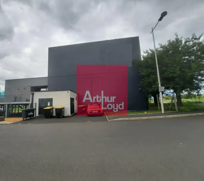 Entrepôt / Activité à vendre - Aulnat (63510) - 482 m²