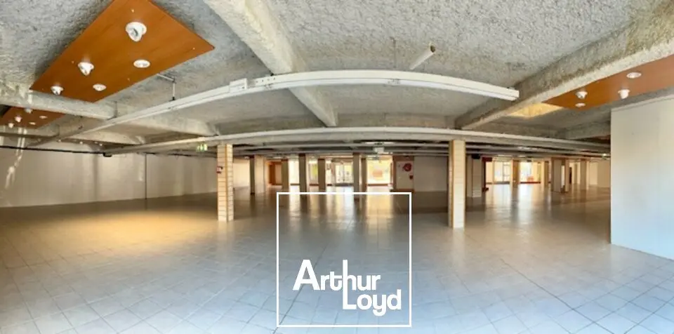 Local Commercial à vendre - Malemort (19360) - 838 m²