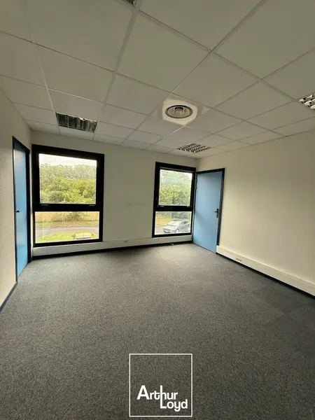 A louer Bureaux 470m² Marsac-sur-l'Isle