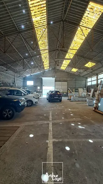 Entrepôt / Activité à vendre - Brive-La-Gaillarde (19100) - 492 m²