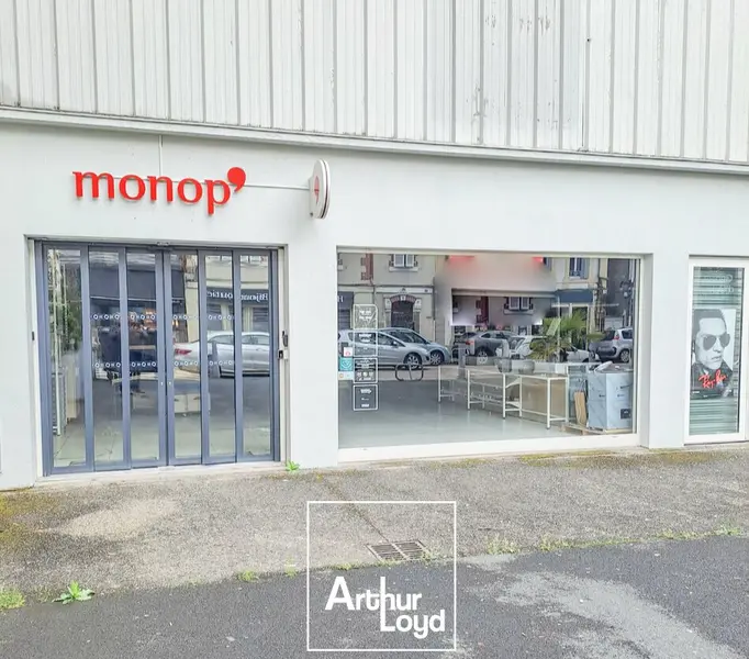 A louer Local commercial  300m² Tulle