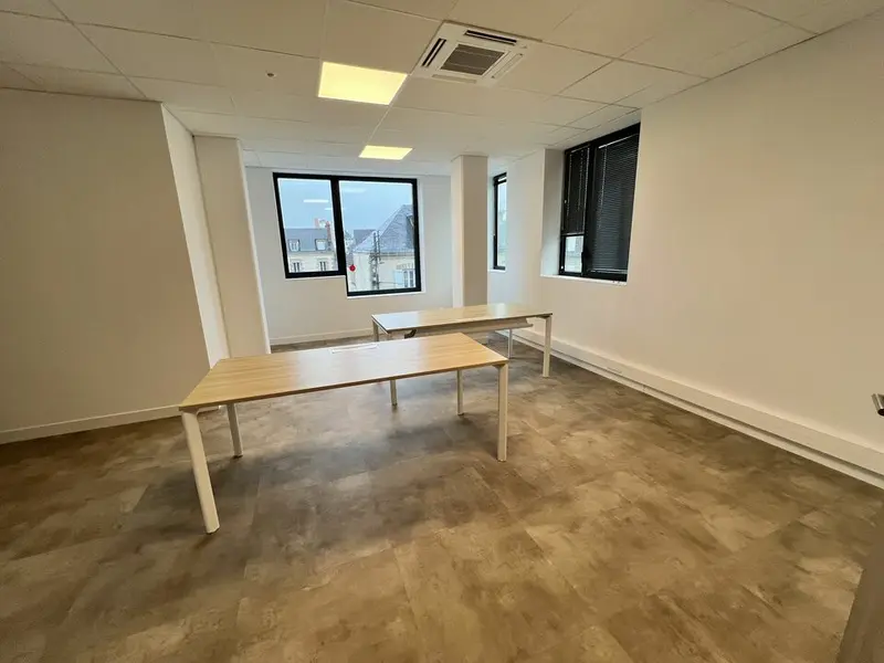 Bureau à louer - Brive-La-Gaillarde (19100) - 47 m² - 425 €/mois