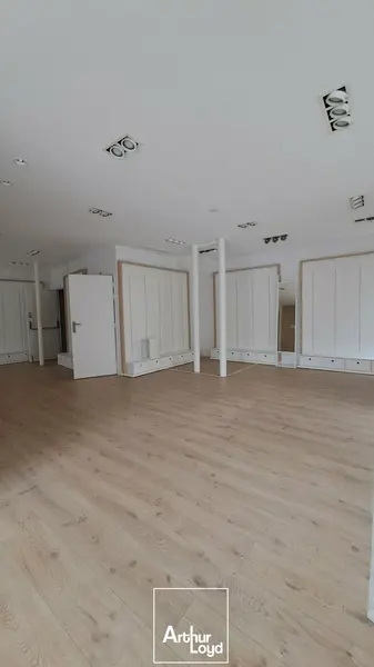 Local Commercial à vendre - Brive-La-Gaillarde (19100) - 180 m²