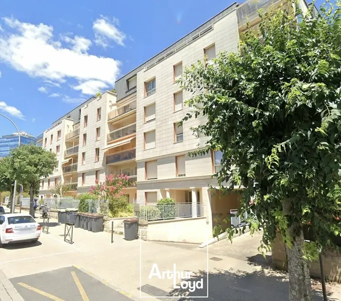 Bureau à vendre - Brive-La-Gaillarde (19100) - 190 m²