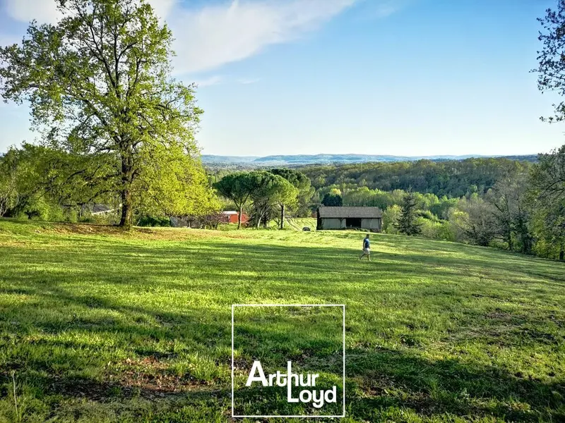 A vendre Terrain 23209m² Collonges-la-Rouge