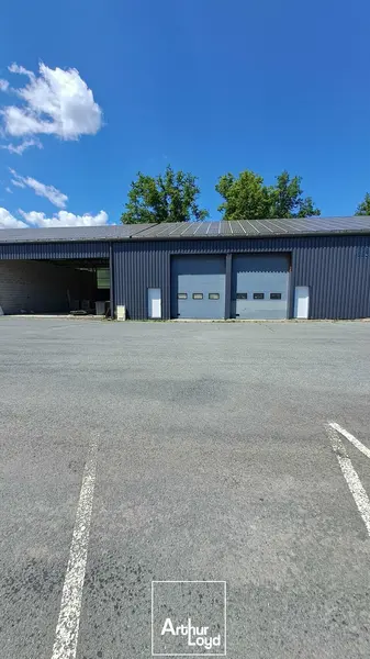 Local commercial à louer 330 m²  Ussac, axe stratégique A20/A89