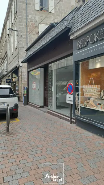 Local Commercial à louer - Brive-La-Gaillarde (19100) - 164 m² - 2 400 €/mois