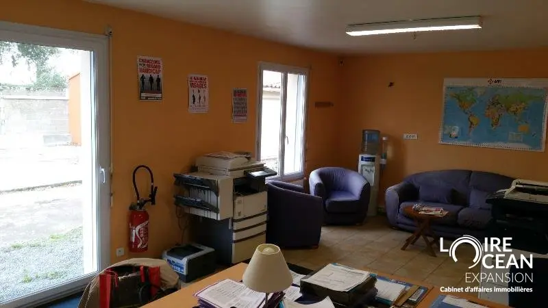 A LOUER BUREAUX