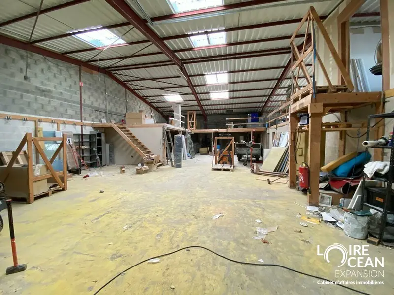 Entrepôt / Activité à louer - Nantes (44000) - 556 m² - 2 333 €/mois