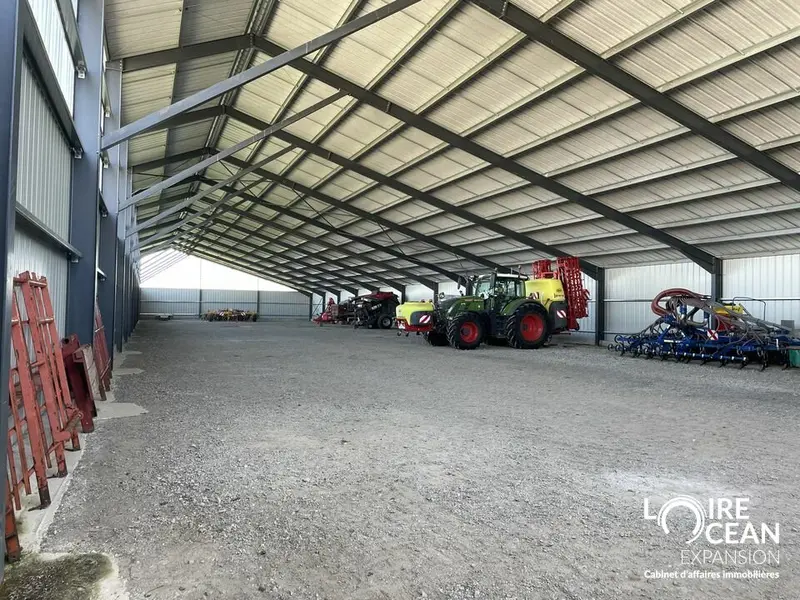 Entrepôt / Activité à louer - Saint-Mars-Du-Désert (44850) - 2000 m² - 4 166 ...