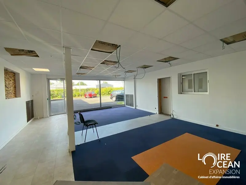 A louer Locaux d'activité 318m² Saint-Herblain