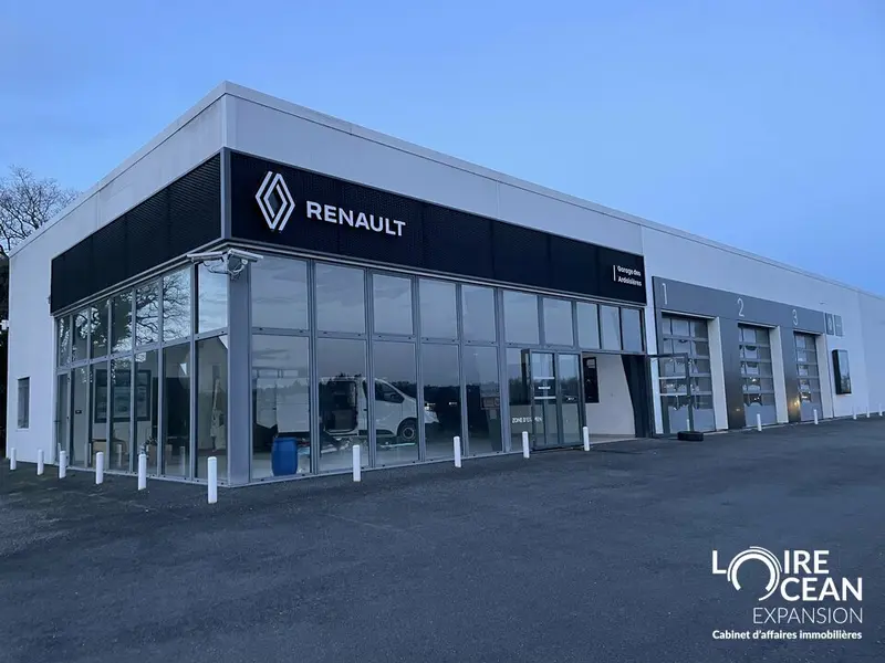 Entrepôt / Activité à vendre - Candé (49440) - 845 m²