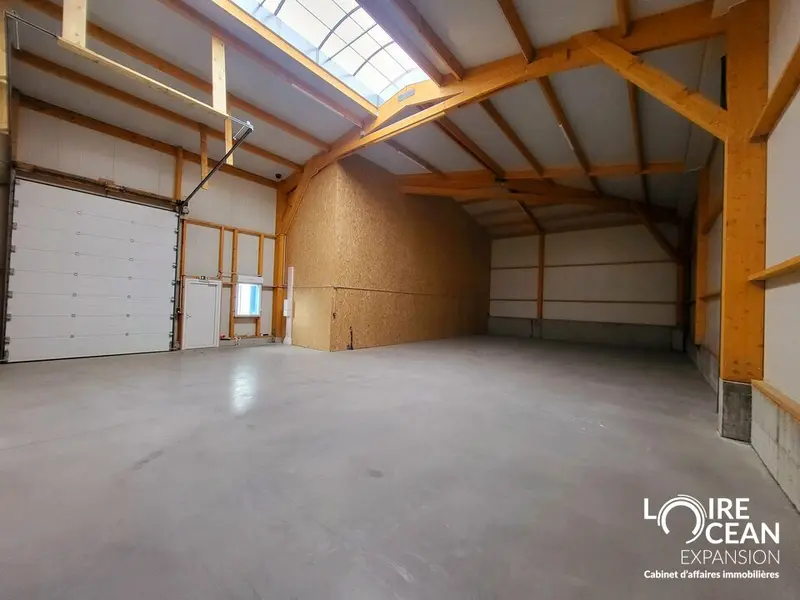 Entrepôt / Activité à louer - La Plaine-Sur-Mer (44770) - 185 m² - 1 500 €/mois