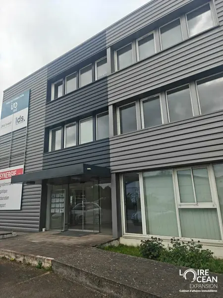 Bureau à louer - Nantes (44300) - 160 m² - 1 000 €/mois