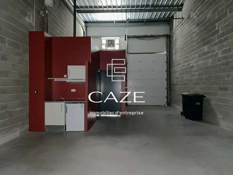 Entrepôt / Activité à vendre - Saint-Jean-D'Illac (33127) - 80 m²