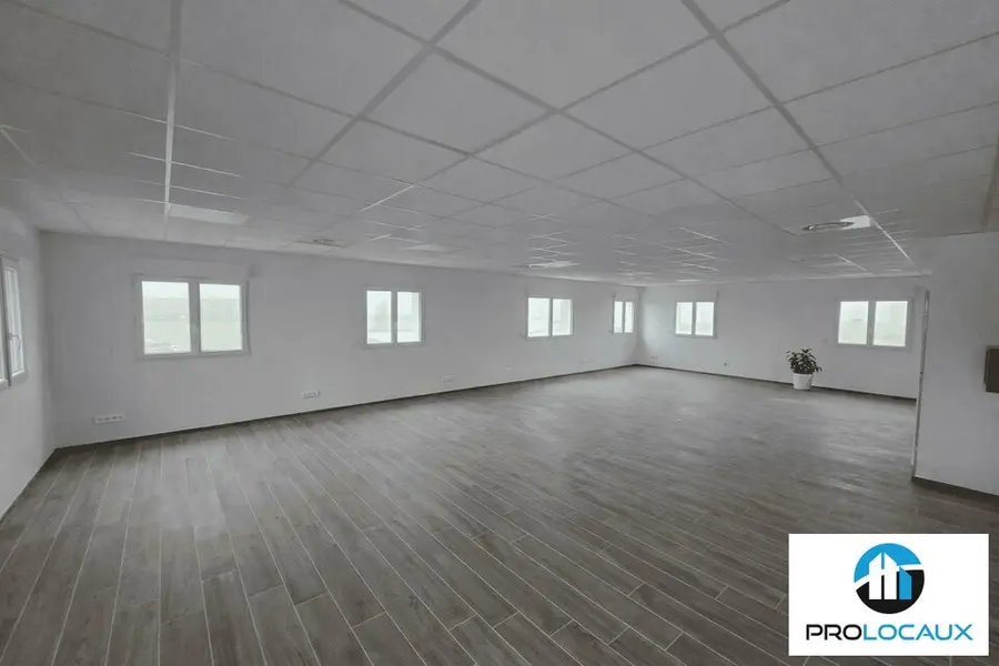 A louer Bureaux 102m² Villers-Bocage