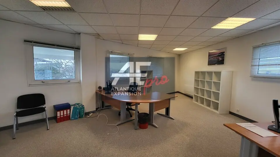Bureau à vendre - Saint-Nazaire (44600) - 233 m²