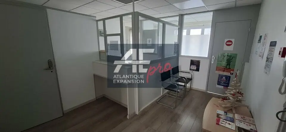 Bureau à louer - Saint-Nazaire (44600) - 200 m² - 2 333 €/mois