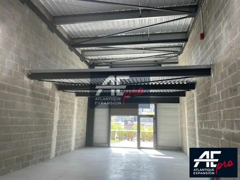 A louer Locaux d'activité 169.7m² Pornichet