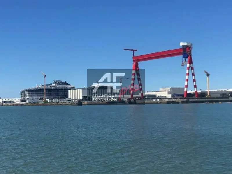 Bureau à vendre - Montoir-De-Bretagne (44550) - 513 m²