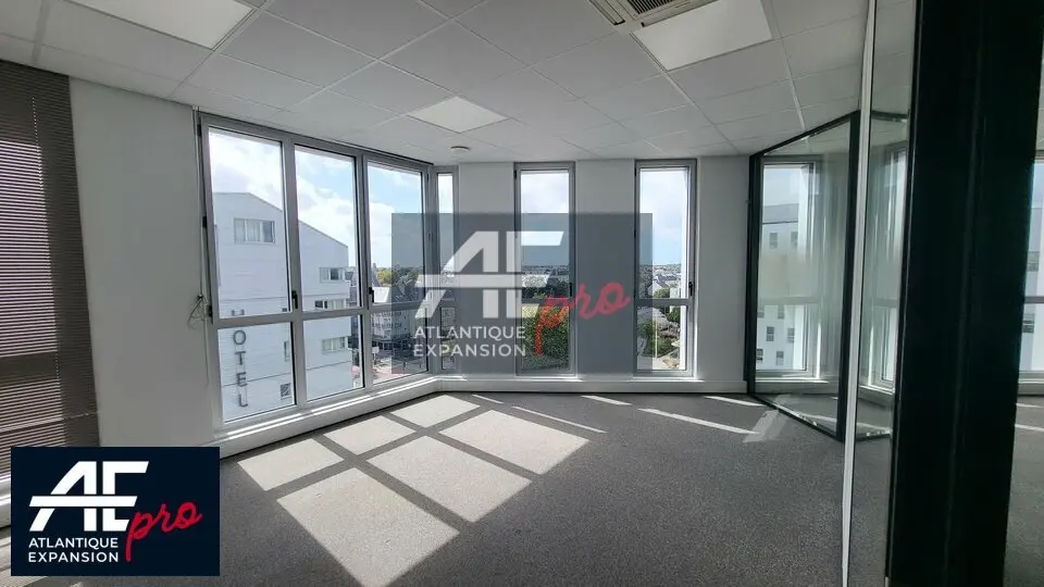 Bureau à louer - Saint-Nazaire (44600) - 408 m² - 6 800 €/mois
