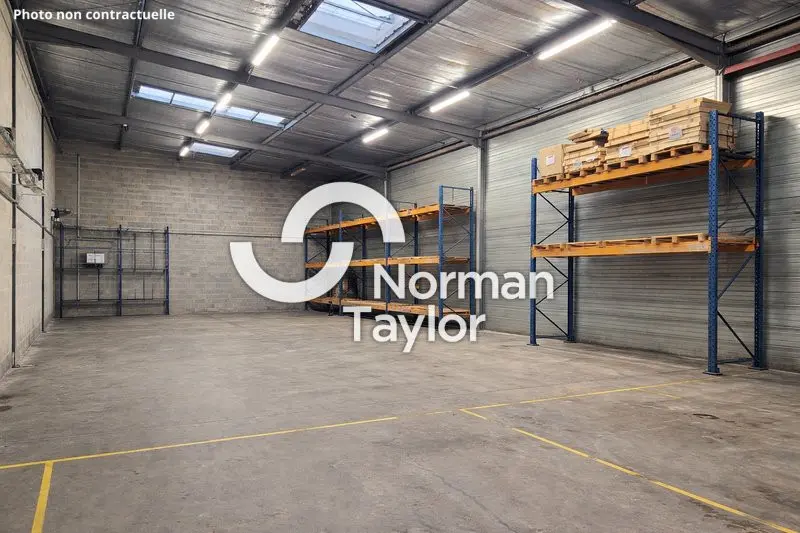 A louer Locaux d'activité 160m² Candillargues