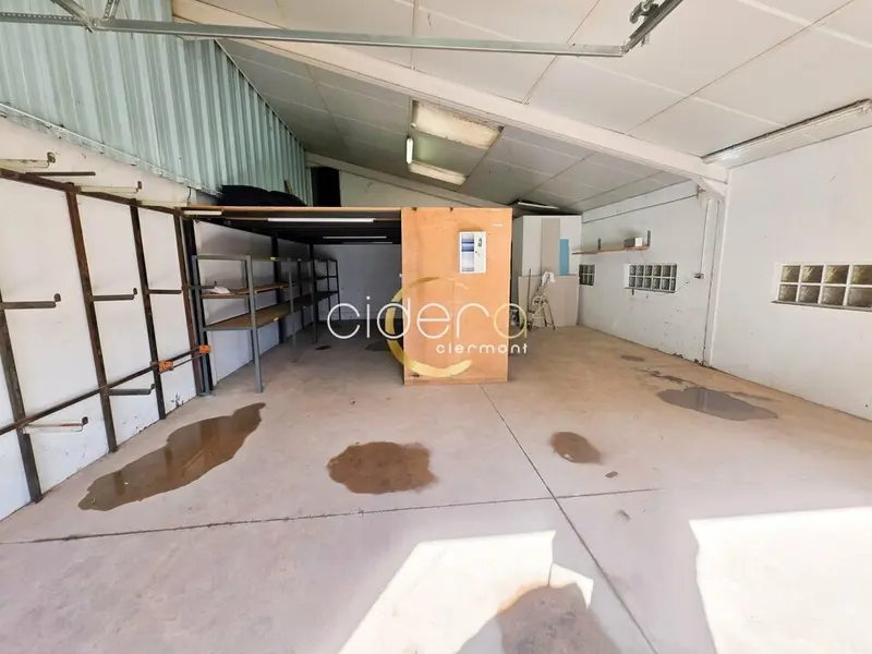 Dépôt + bureau à louer GERZAT (63360)