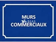 MURS COMMERCIAUX